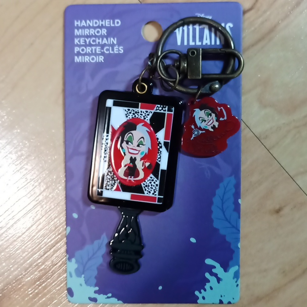 *2/$10* Disney Villains Miniso Handheld Mirror Keychain 101 Dalmatians Cruella